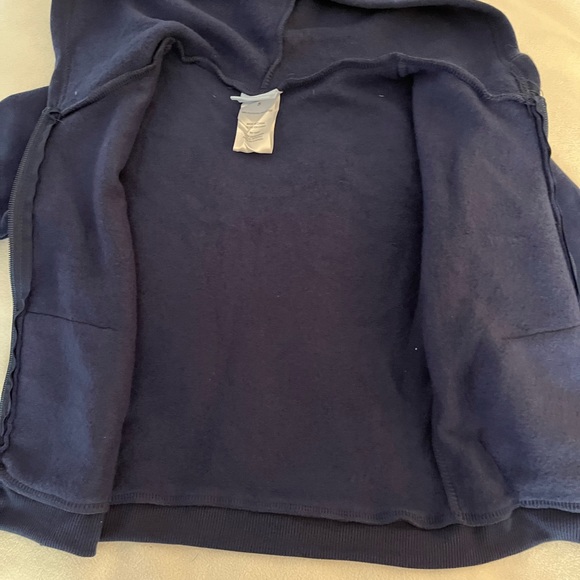 Disney’s frozen hooded sweatshirt. - Picture 3 of 6